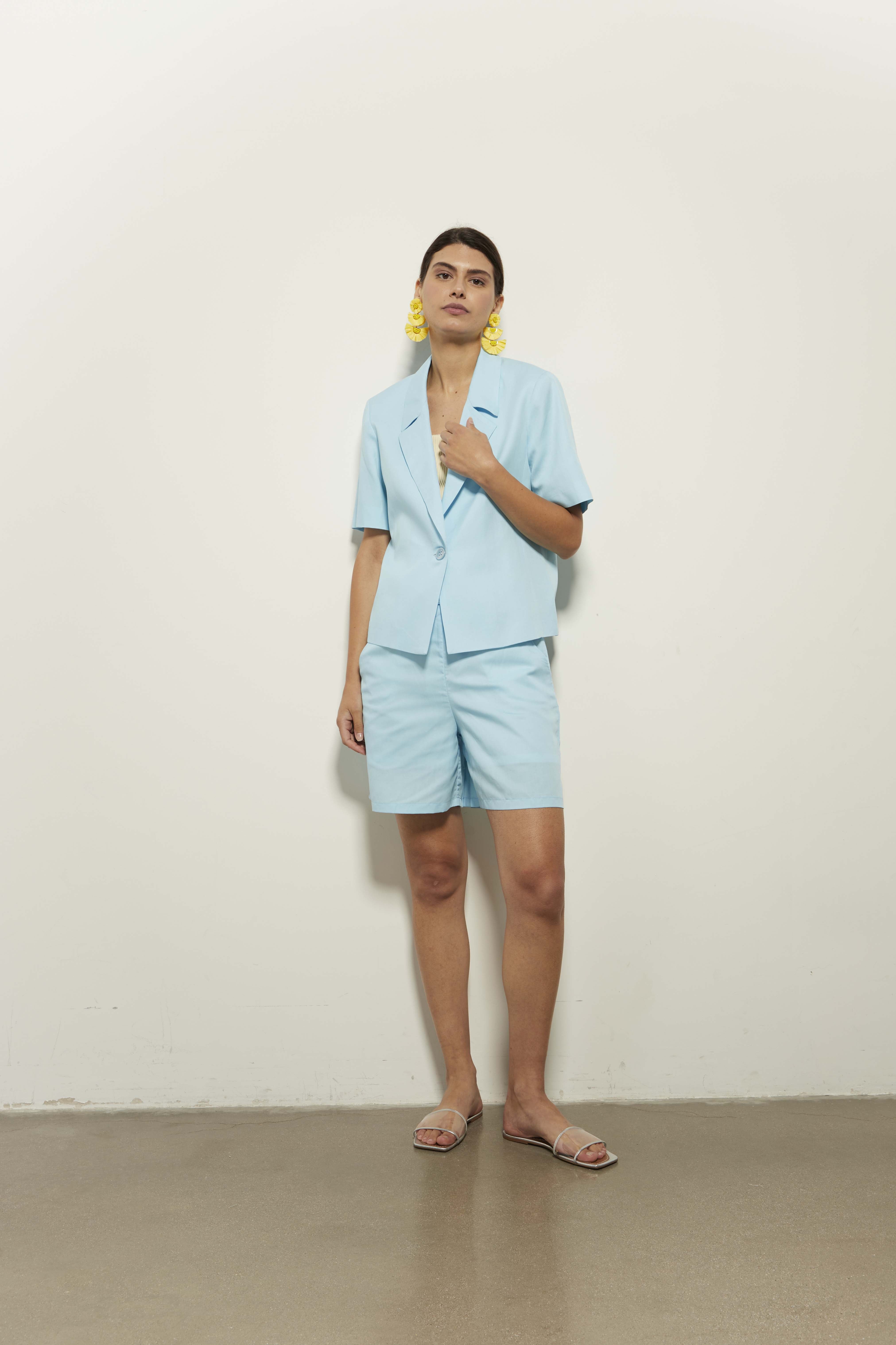 Light blue linen blazer with printed lining