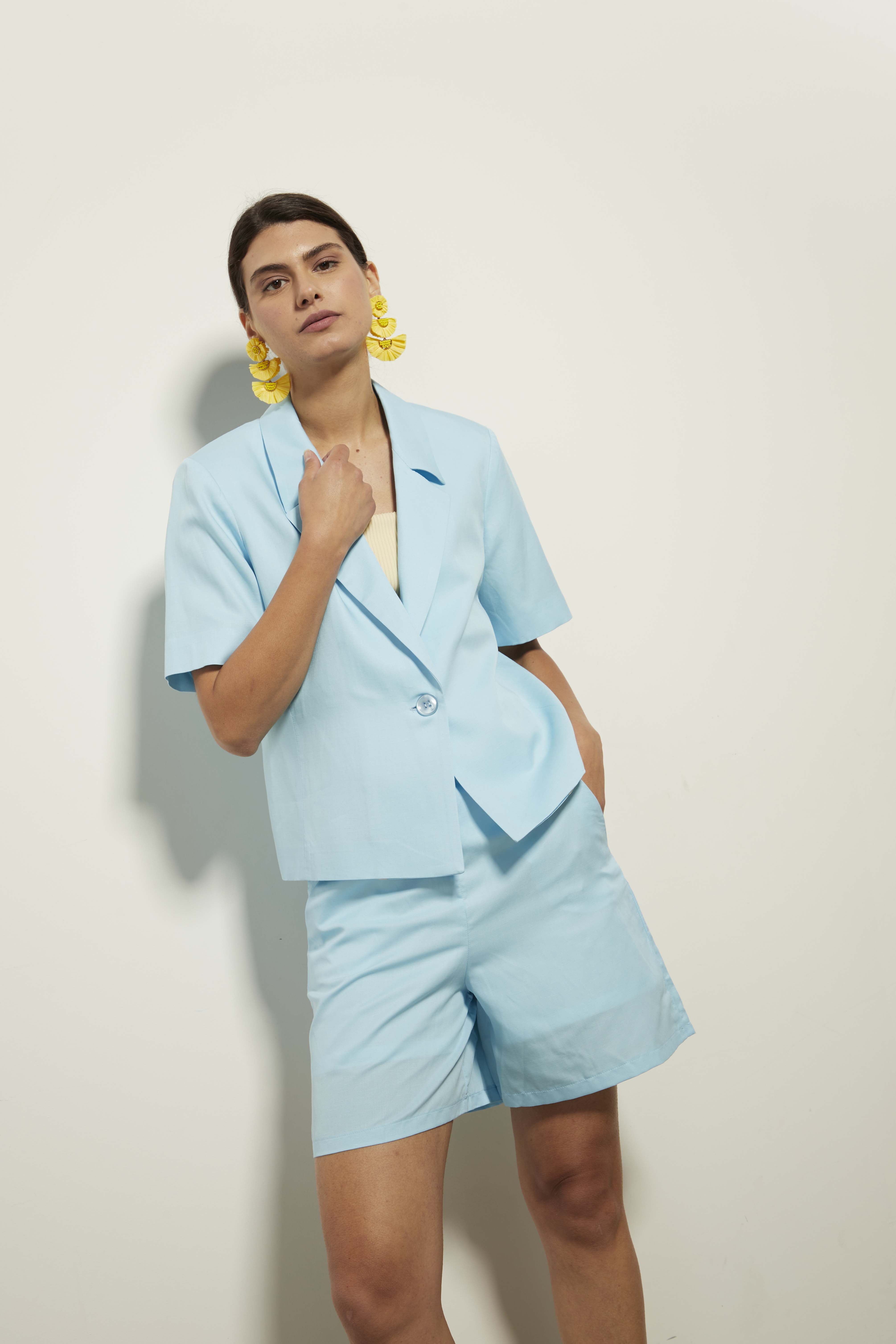 Light blue linen blazer with printed lining