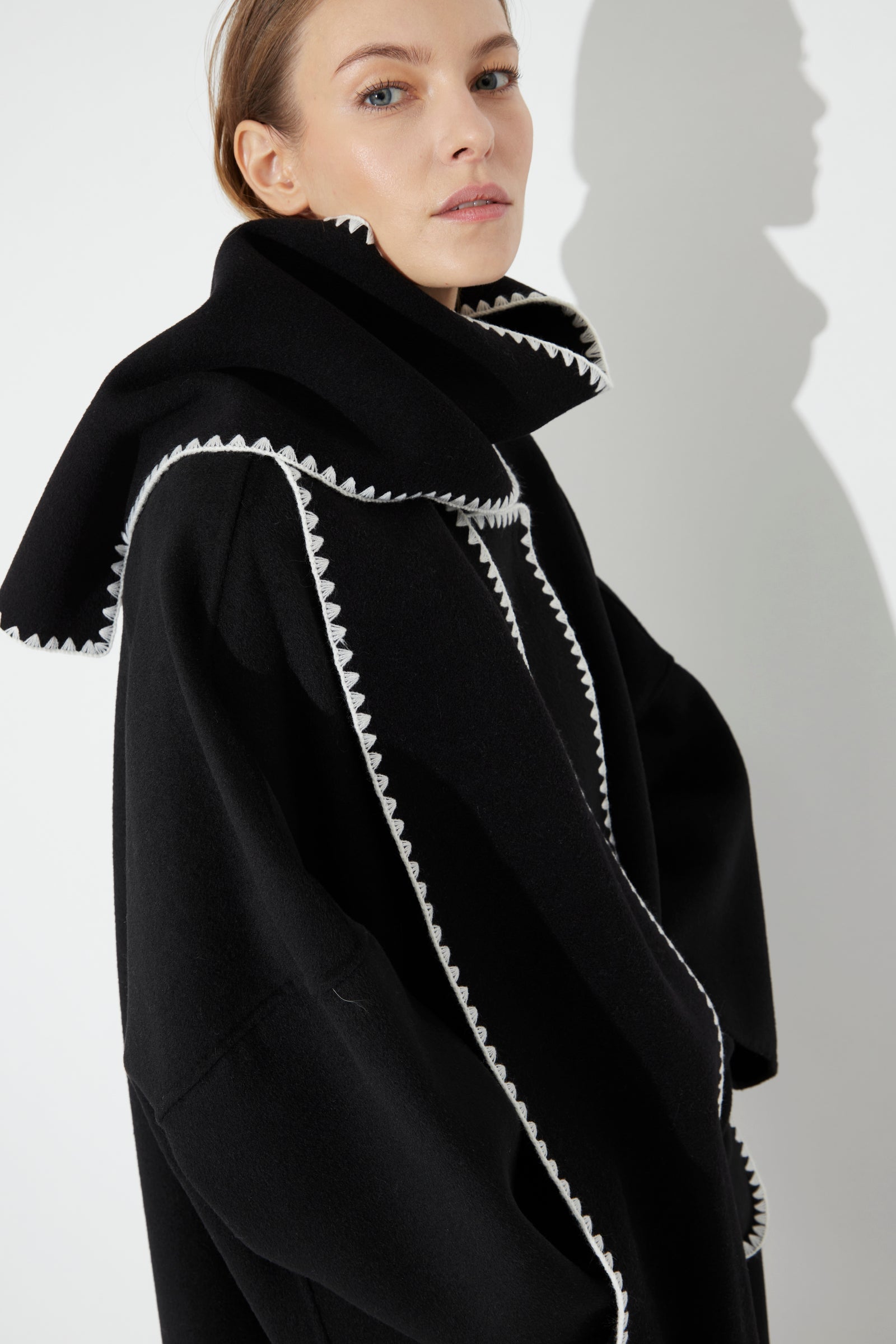 Embroidery Wool Scarf Coat Black