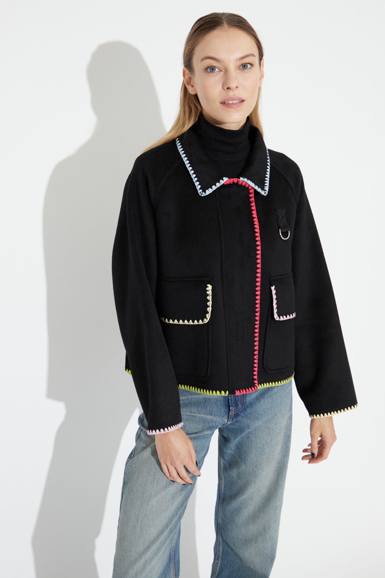 Short Coat Embroidery Black