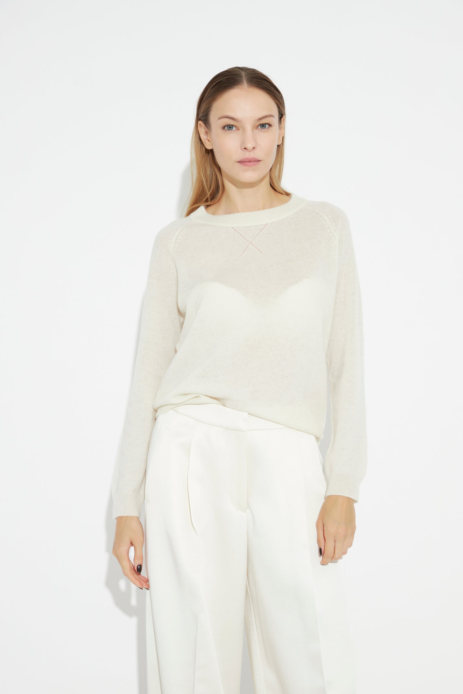 Woman Crewneck Cashmere Sweater Cream