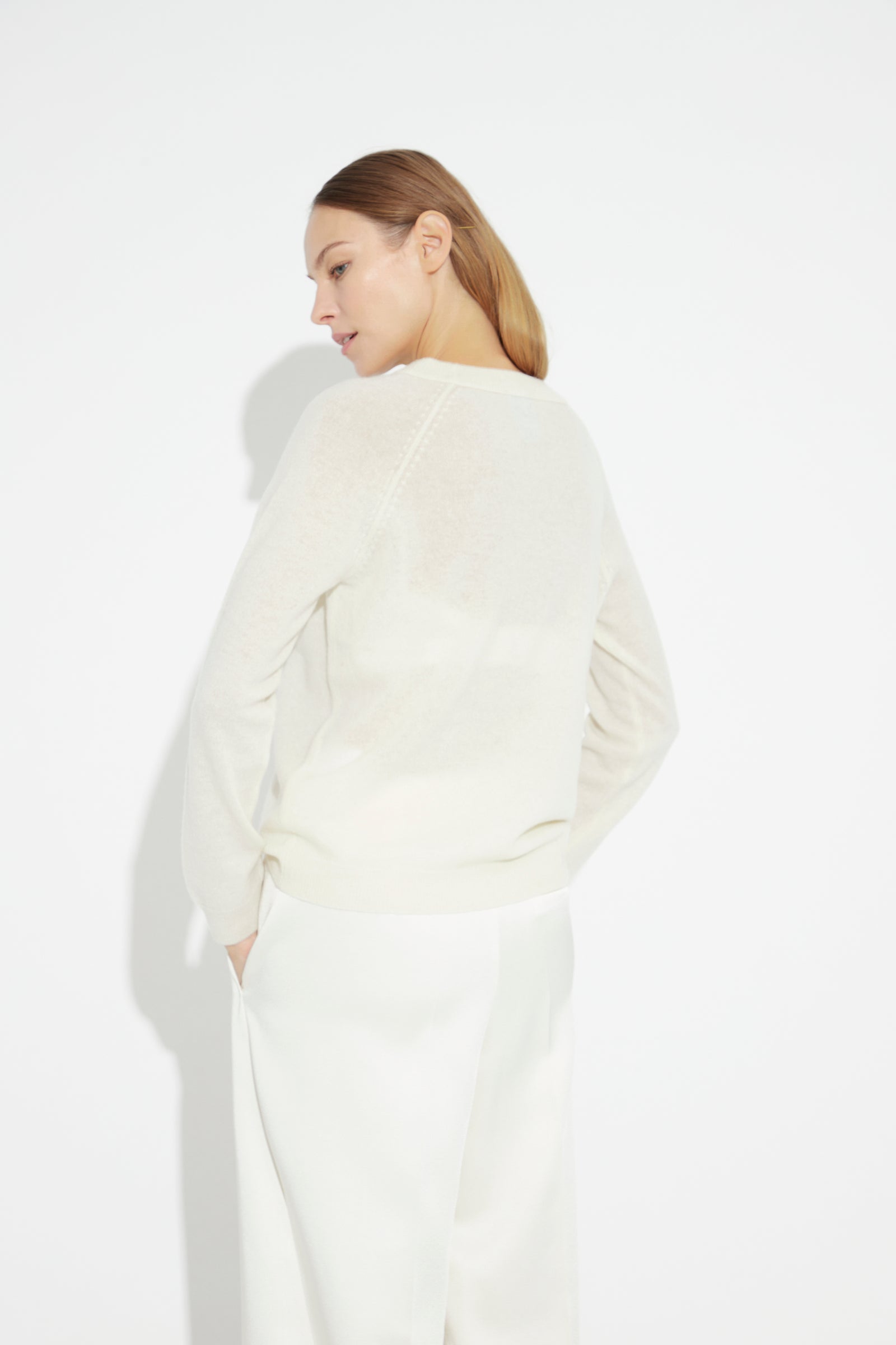 Woman Crewneck Cashmere Sweater Cream