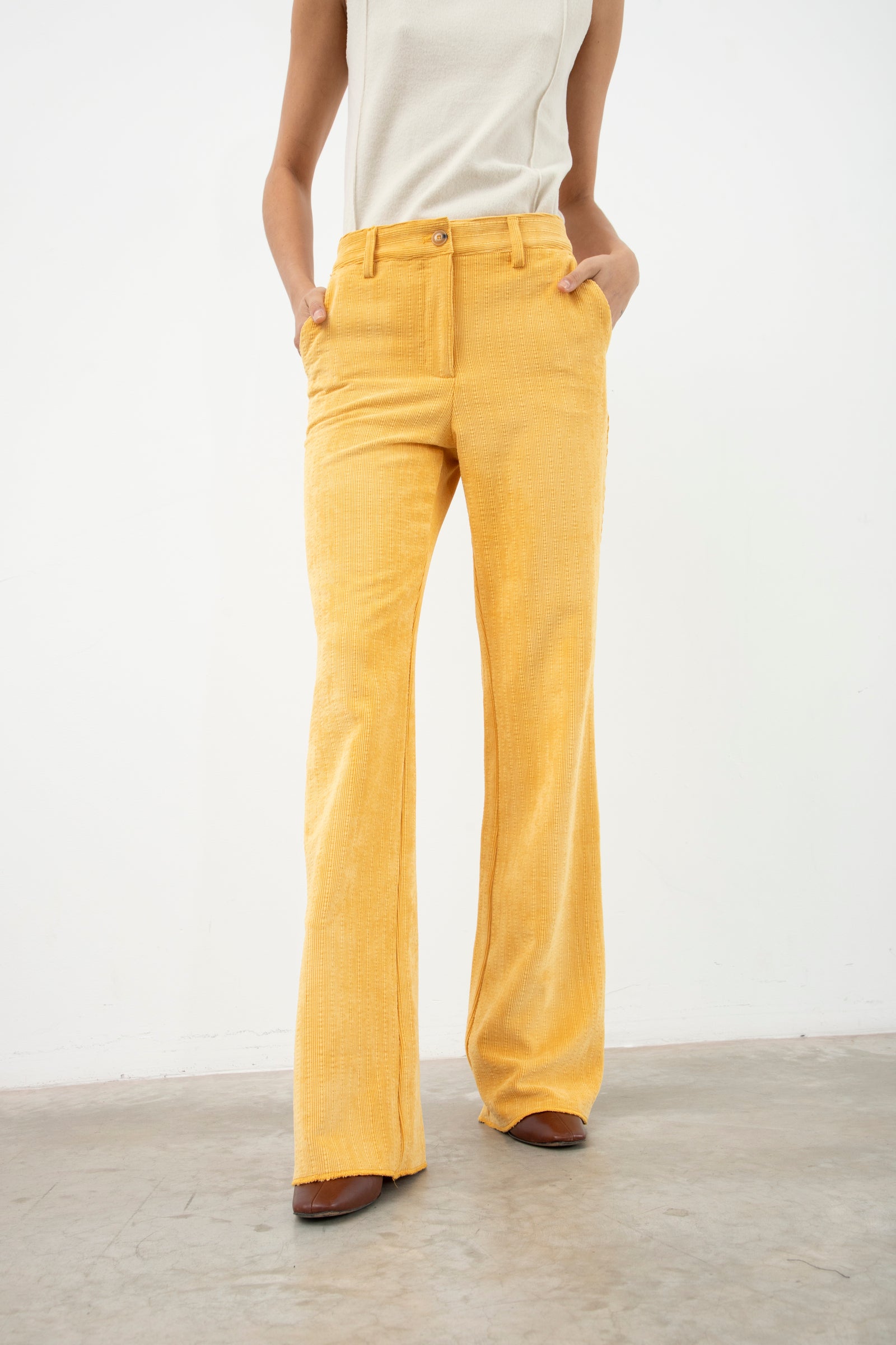 Long Pant In Velvet Yellow